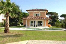New villa in Forte Dei Marmi